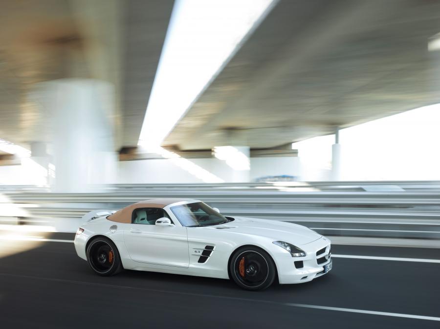  Mercedes-Benz SLS AMG Roadster 2012 года  (фото 53 из 198)